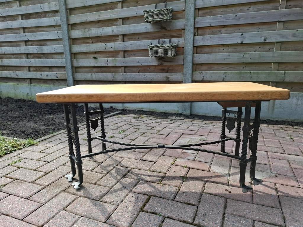 Authentieke retro (salon)tafel – massief eik & gietijzer, Ophalen