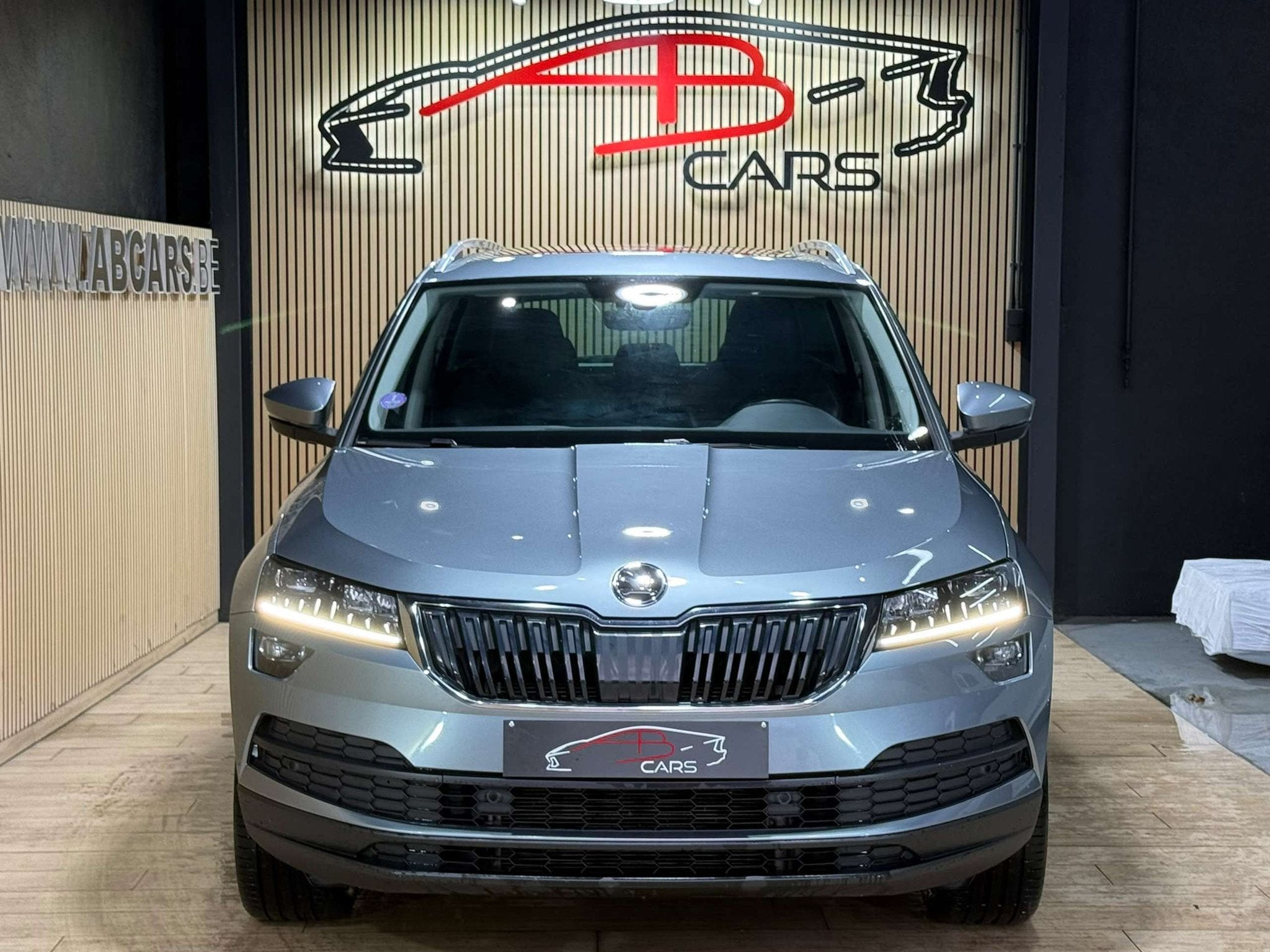 Skoda Karoq 1.5 TSI ACT Sportline DSG * GARANTIE 12 MOIS * 1, Auto's, Automaat, Karoq, Bedrijf, 5 zetels