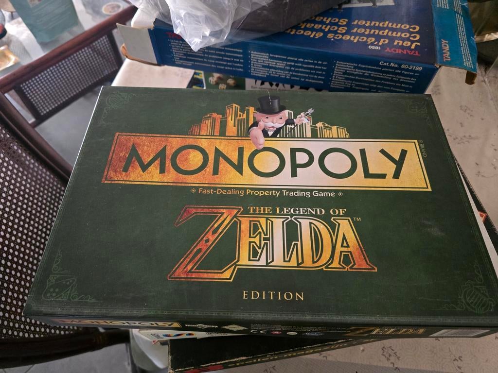 Monopoly The Legend of Zelda Edition, Trois ou quatre joueurs, Enlèvement ou Envoi, Comme neuf, Monopoly