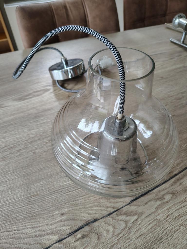 Eenvoudige hanglamp, Ophalen