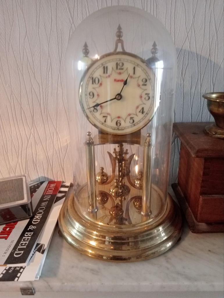 Horloge ancienne en cuivre avec cloche, Enlèvement