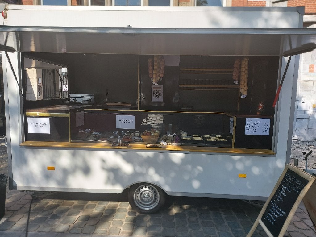 Foodtruck/verkoopwagen L360B200H220, Ophalen