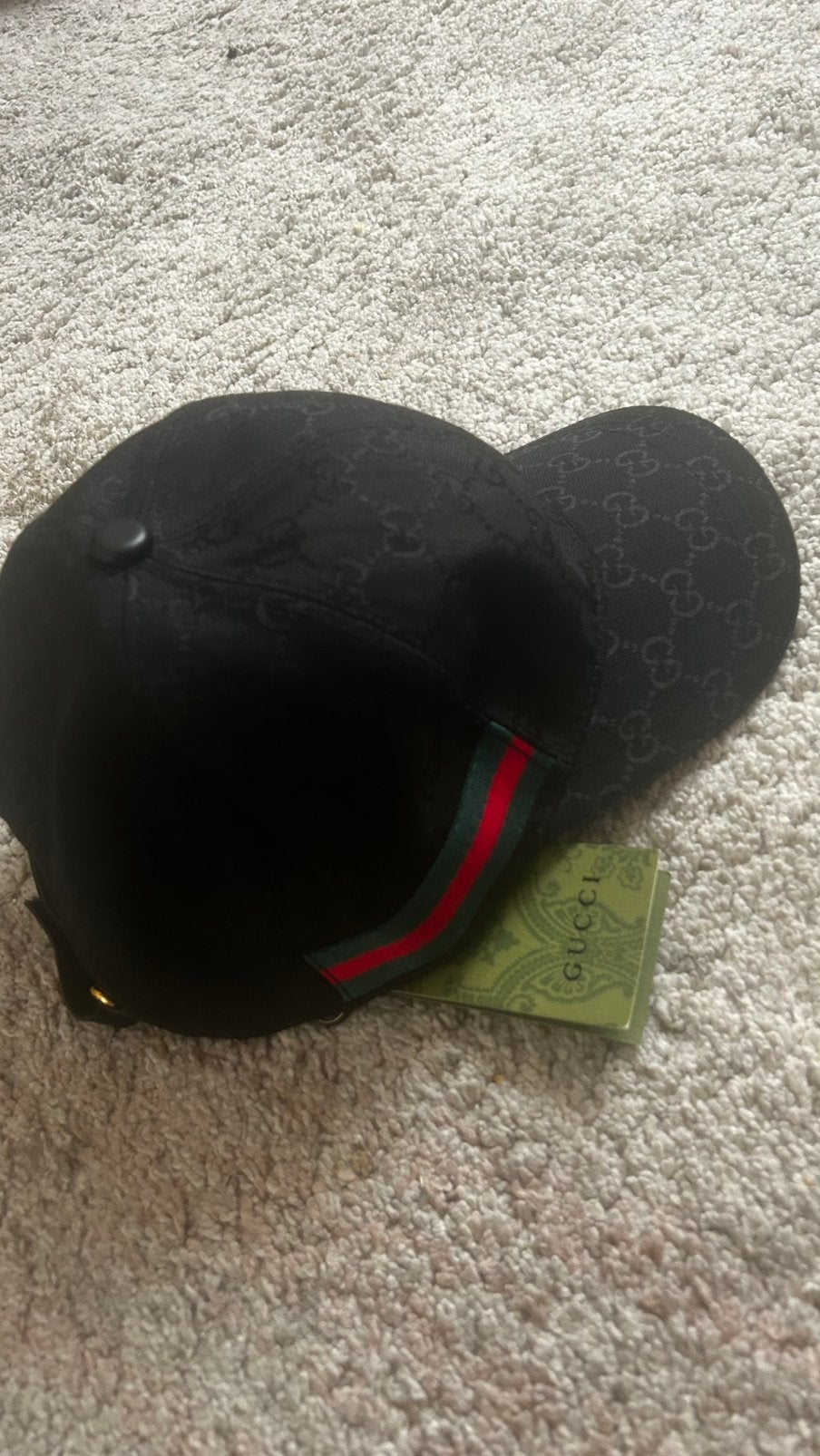 Gucci pet, Ophalen, Zo goed als nieuw, 58 of 59 cm (L, 7¼ of ⅜ inch), Pet
