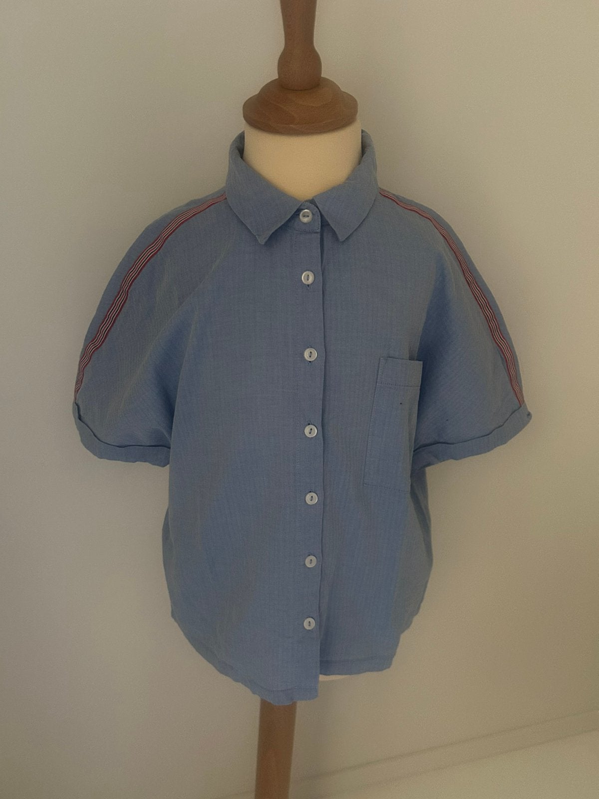 Lichtblauw hemdje meisje - mt 146 - JBC, Enlèvement ou Envoi, Comme neuf, Fille, Chemise ou Chemisier