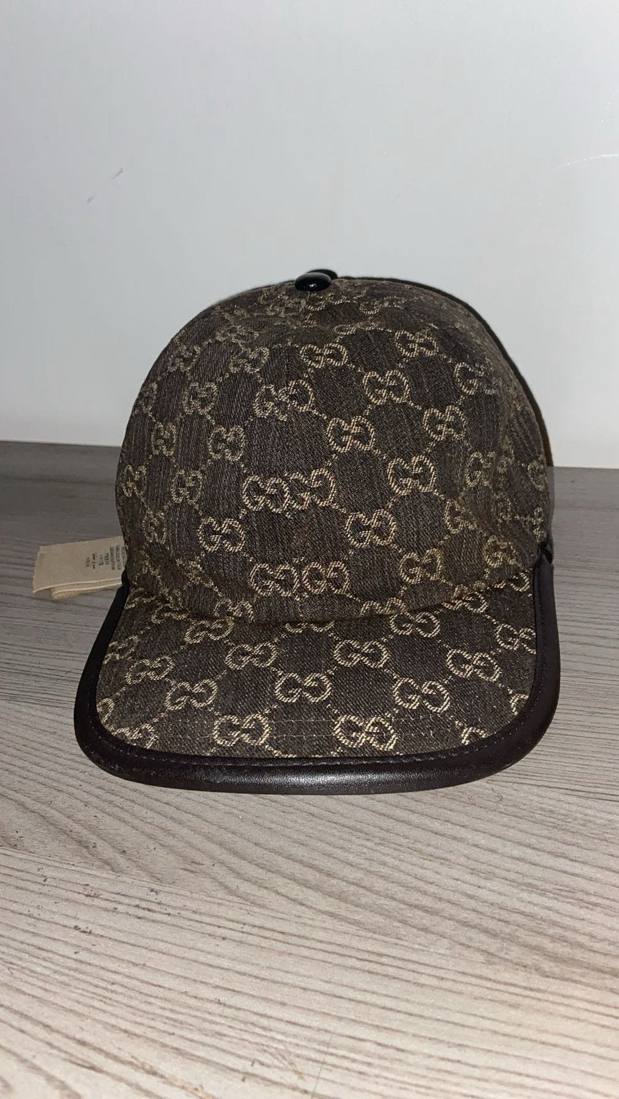 Gucci niaks 1.1, Enlèvement, Comme neuf