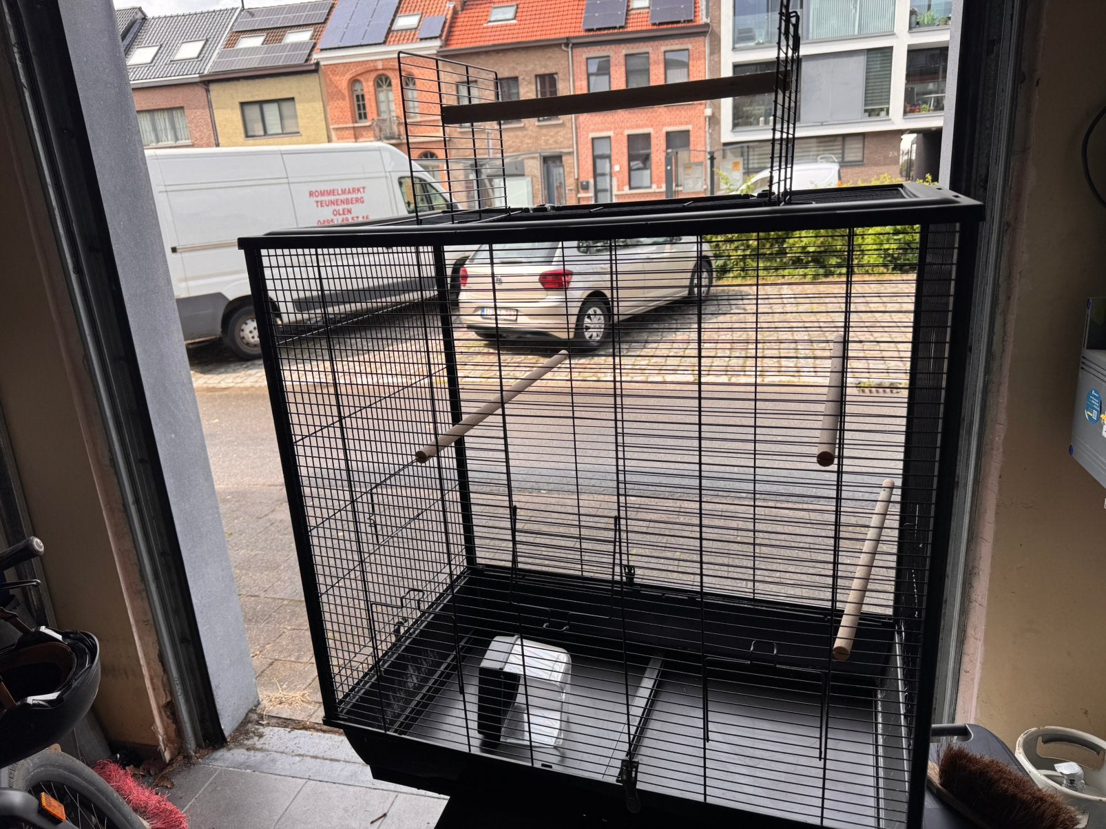 In prima staat, Ophalen, Zo goed als nieuw, Vogelkooi