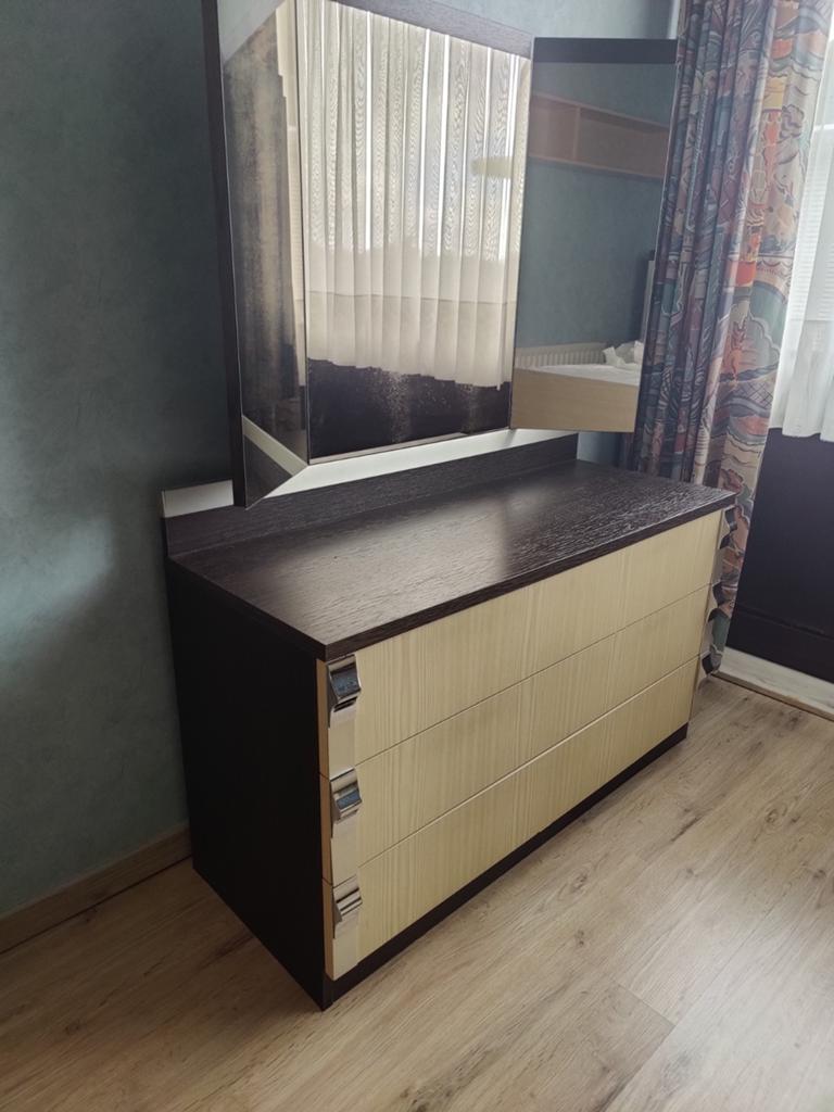 Vintage slaapkamer. Zelf uit elkaar te halen., Ophalen