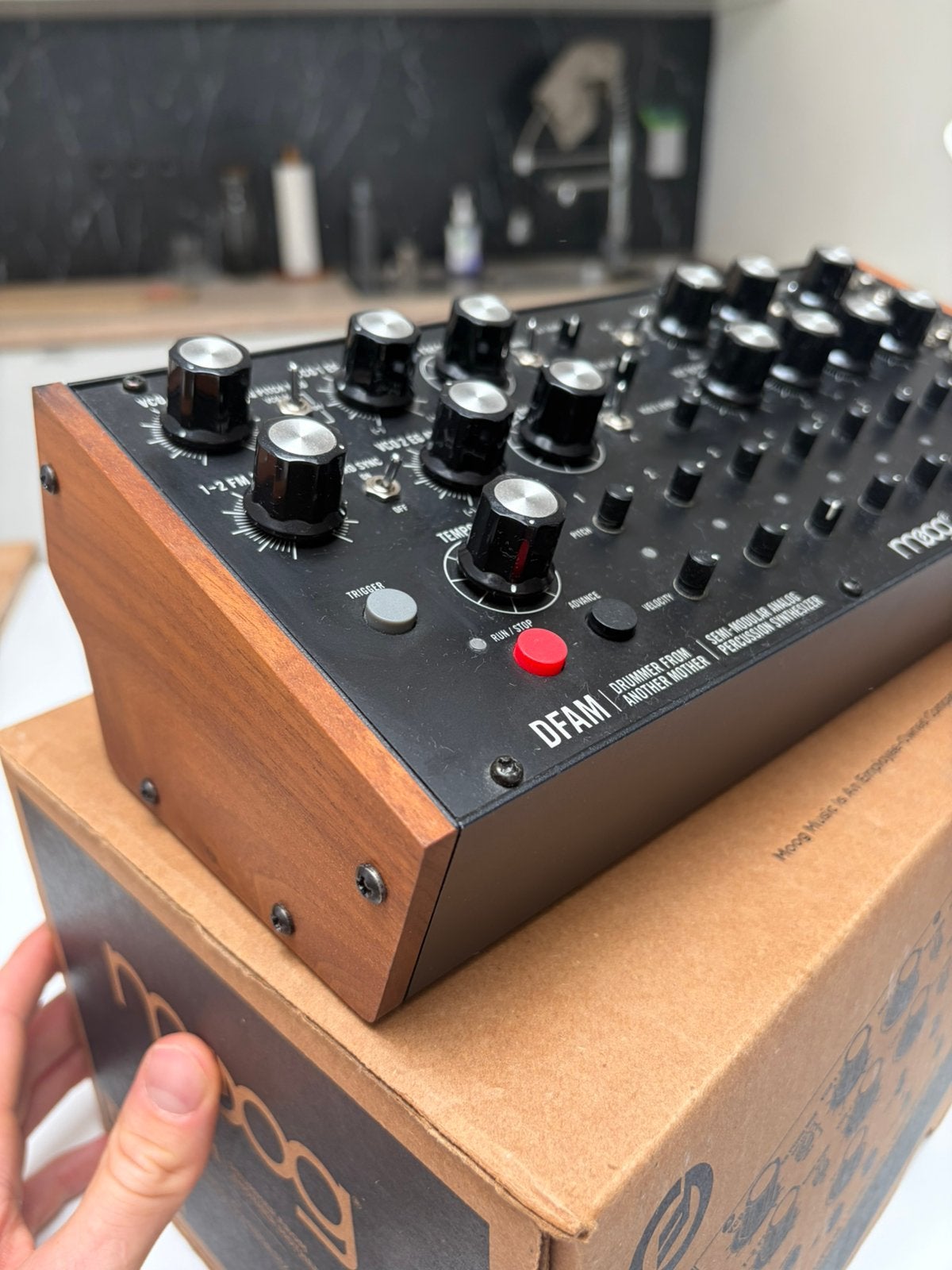 Moog DFAM + Mother 32 + decksaver + cover, Muziek en Instrumenten, Synthesizers, Ophalen of Verzenden, Zo goed als nieuw