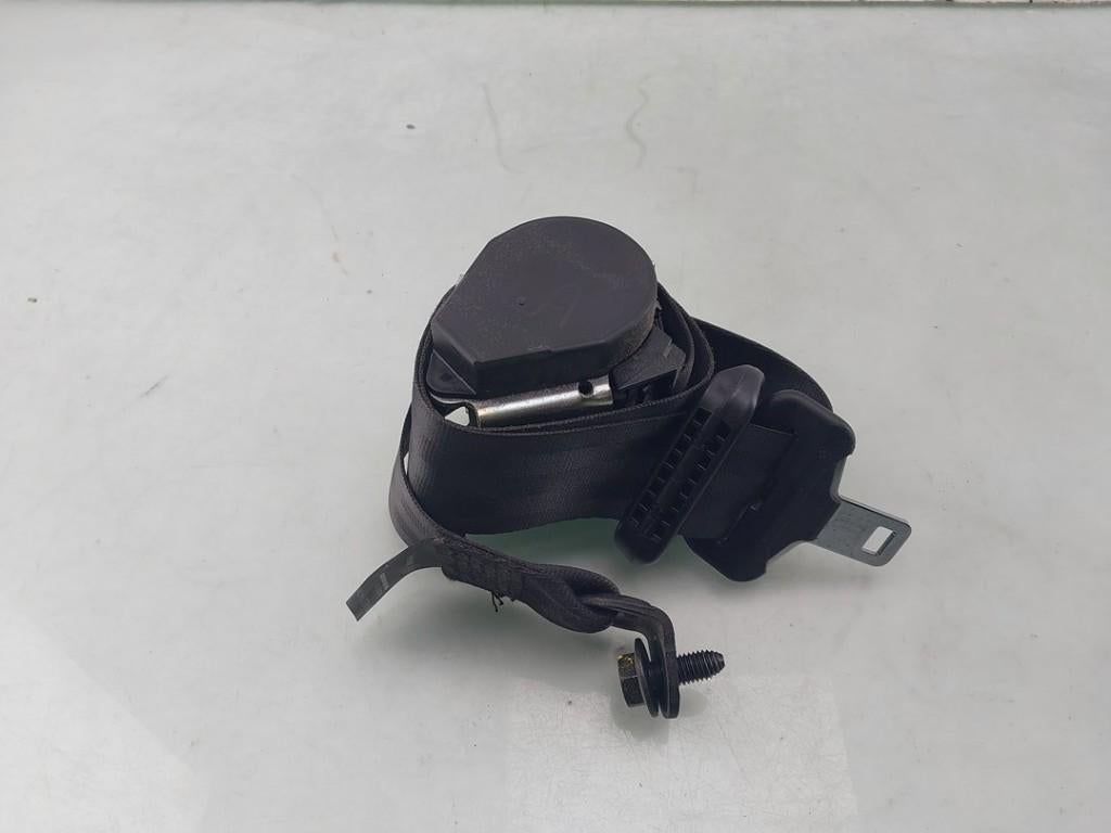 CEINTURE DE SECURITE ARRIERE GAUCHE Lodgy (JS / SD0J), Dacia, Renault Deutschland AG, Utilisé, Peter-Huppertz-Straße 5
51063  Köln, DE