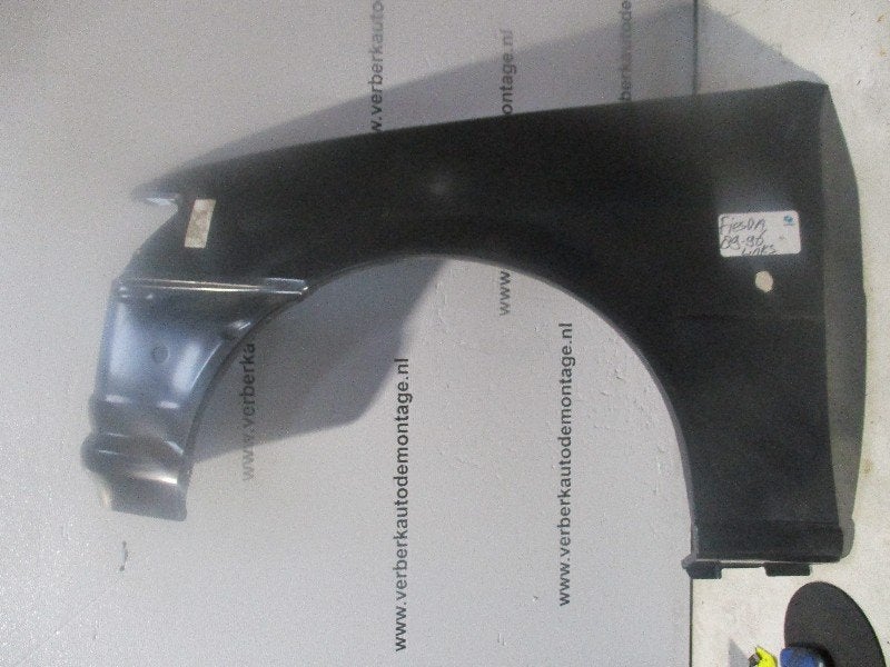 SPATBORD LINKS VOOR Ford Fiesta 3 (01-1989/12-1996), Voor, Nieuw, Spatbord, Henry-Ford-Straße  1
50735  Köln, DE
