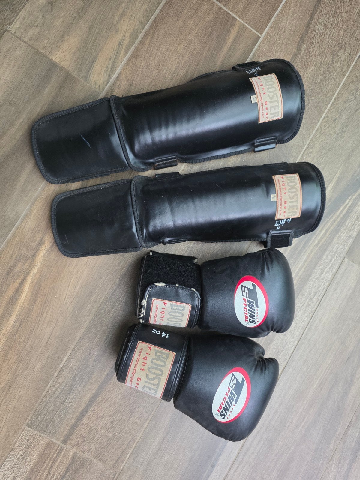 Kickboks set Twins + Booster, Ophalen, Gebruikt, Bokshandschoenen