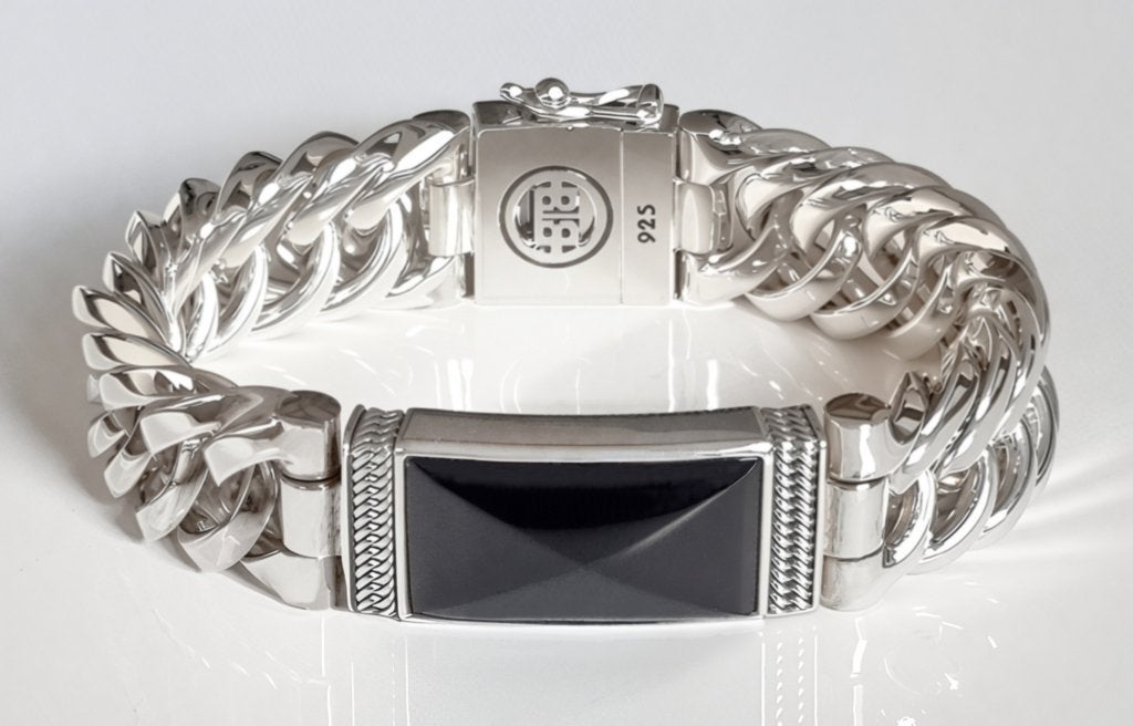 Buddha to Buddha Chain Small Pyramid Black Onyx €140 korting, Handtassen en Accessoires, Armbanden, Ophalen of Verzenden, Nieuw