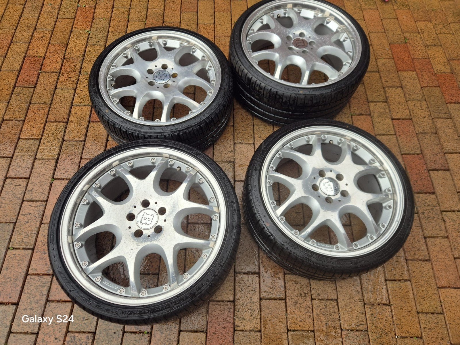 Zeer mooie originele Brabus velg 19inch voor 20 inch achter