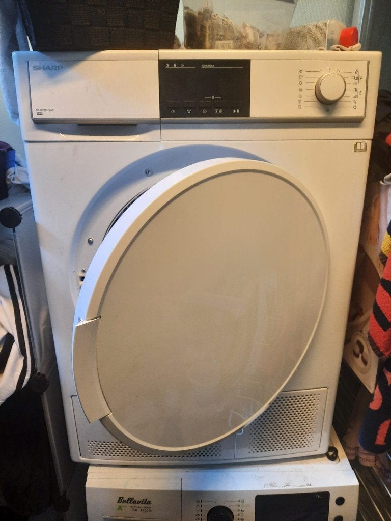 SHARP wasdroger, Elektronische apparatuur, Droogkasten, 8 tot 10 kg, Ophalen, Zo goed als nieuw, Energieklasse A of zuiniger