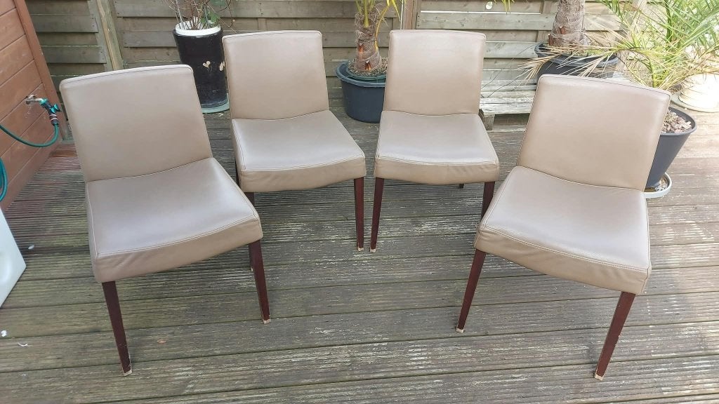 4 lederen stoelen - kleur beige / lichtbruin, Huis en Inrichting, Ophalen, Gebruikt, Leer, Vier