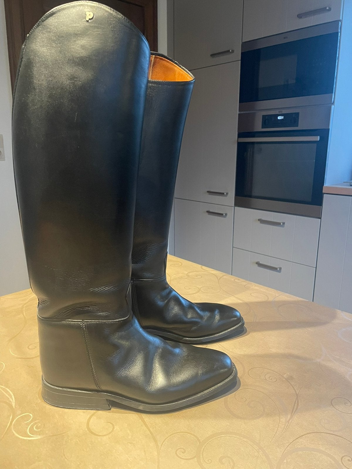 Lederen dressuur rijlaarzen, Dieren en Toebehoren, Paardrijkleding, Zo goed als nieuw, Schoeisel, Dressuur, Petrie, Zwart, Ophalen of Verzenden