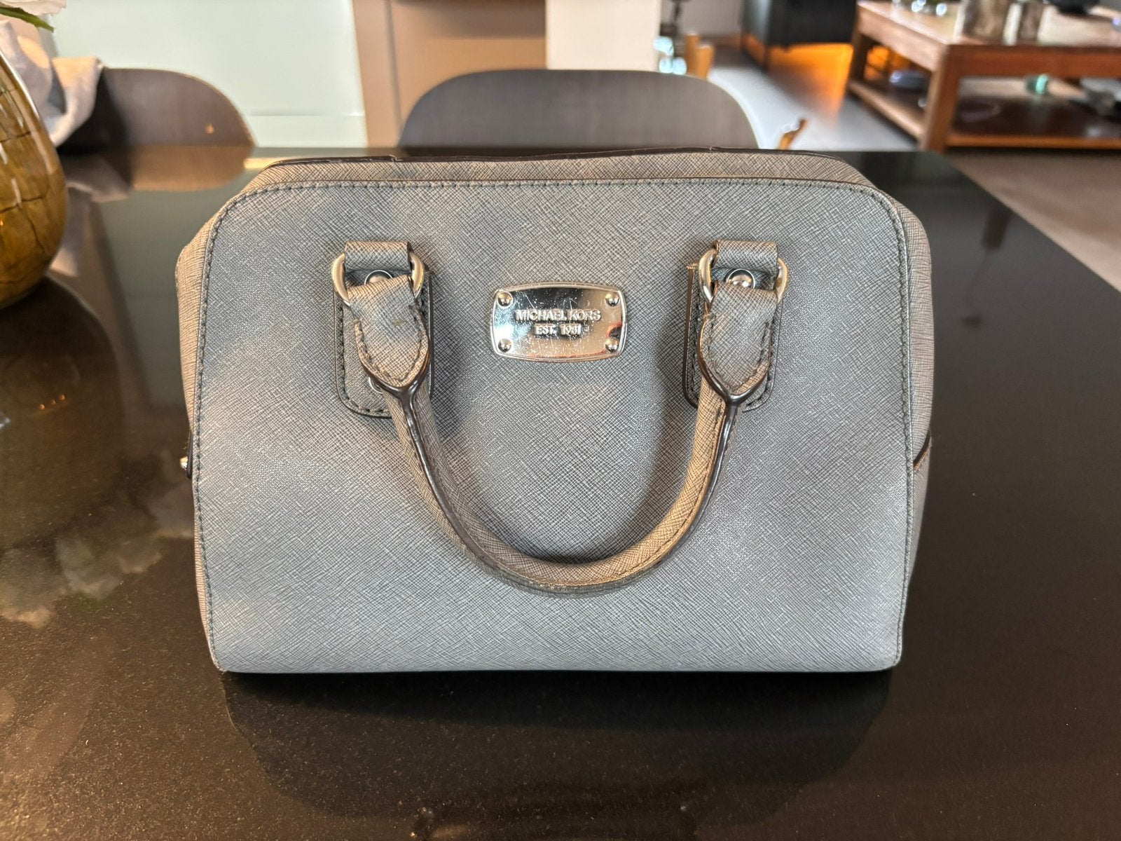 Michael Kors handtas Saffiano lichtblauw/grijs, Handtassen en Accessoires, Ophalen of Verzenden, Gebruikt, Grijs, Handtas
