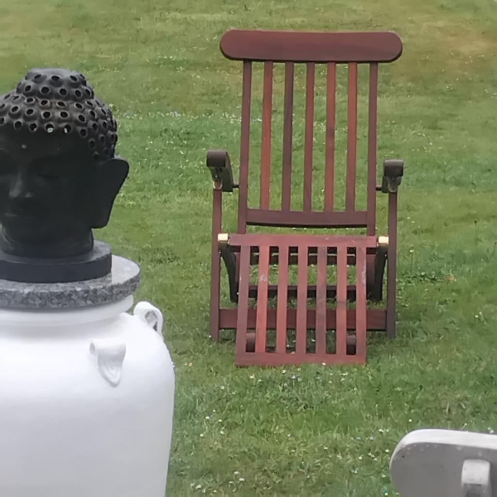 Chaise en teck, Enlèvement