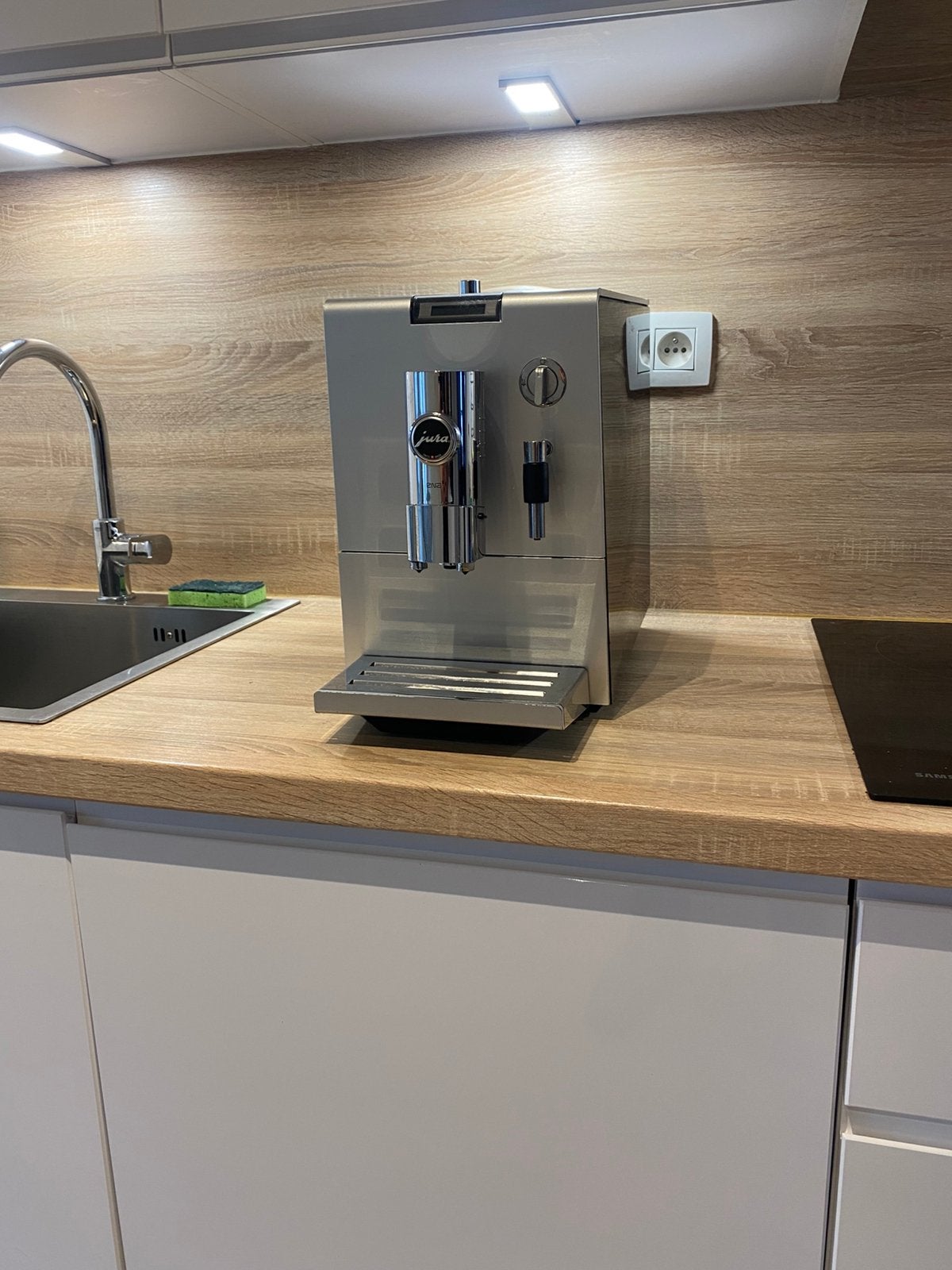 Jura ena 9 koffiemachine ! Nieuw €909, Elektronische apparatuur, Ophalen, Koffiemachine