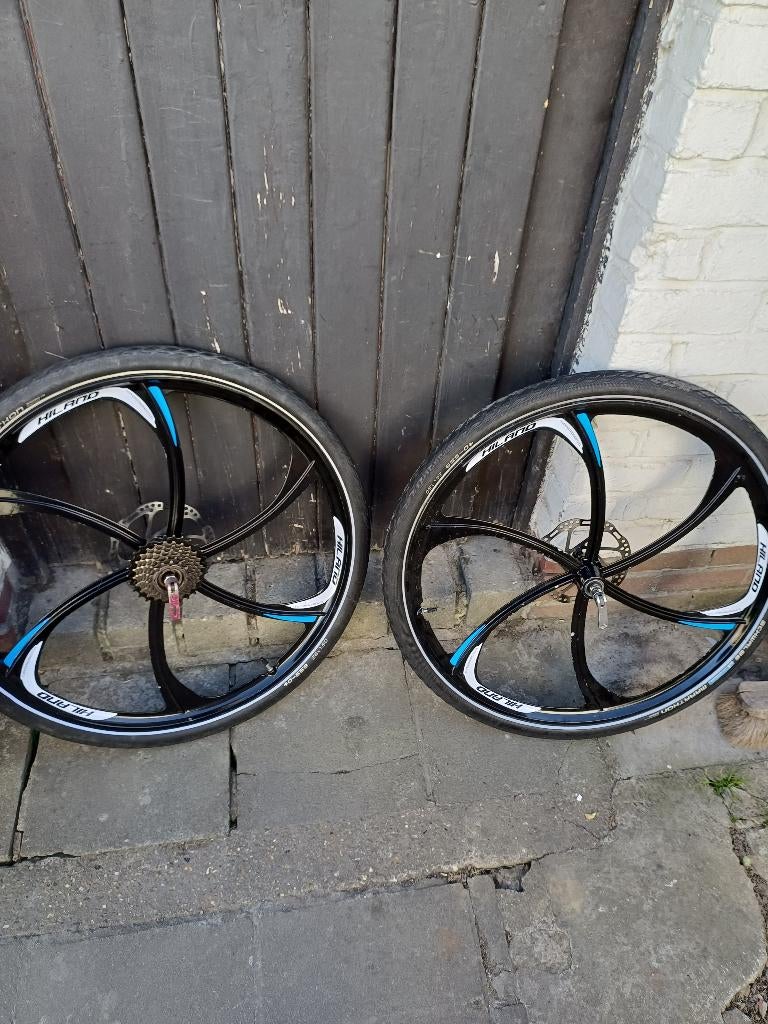 ROUES A BATON POUR VTT OU VTC 26 POUCES, Fietsen en Brommers, Fietsen | Mountainbikes en ATB, Zo goed als nieuw, Ophalen