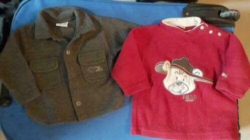 Rode fleece trui maat 74, Enlèvement ou Envoi, Utilisé, Garçon, Pull ou Veste