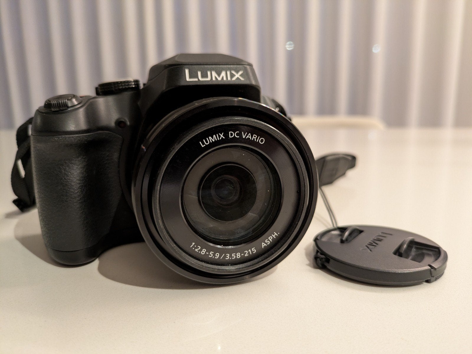 Panasonic Lumix DC-FZ82 Bridgecamera (60x Zoom / 4K), TV, Hi-fi & Vidéo, Appareils photo numériques, Enlèvement ou Envoi, Sacoche d'appareil photo
