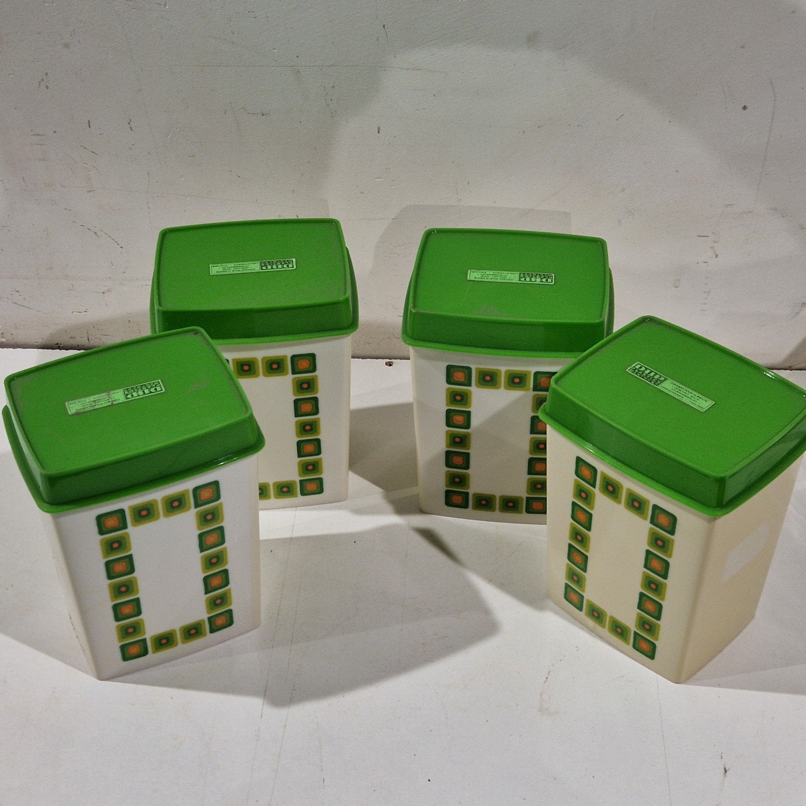 4 DPB plastics retro bewaardozen mer deksel , inhoud 1 liter, Enlèvement ou Envoi, Maison et Meubles