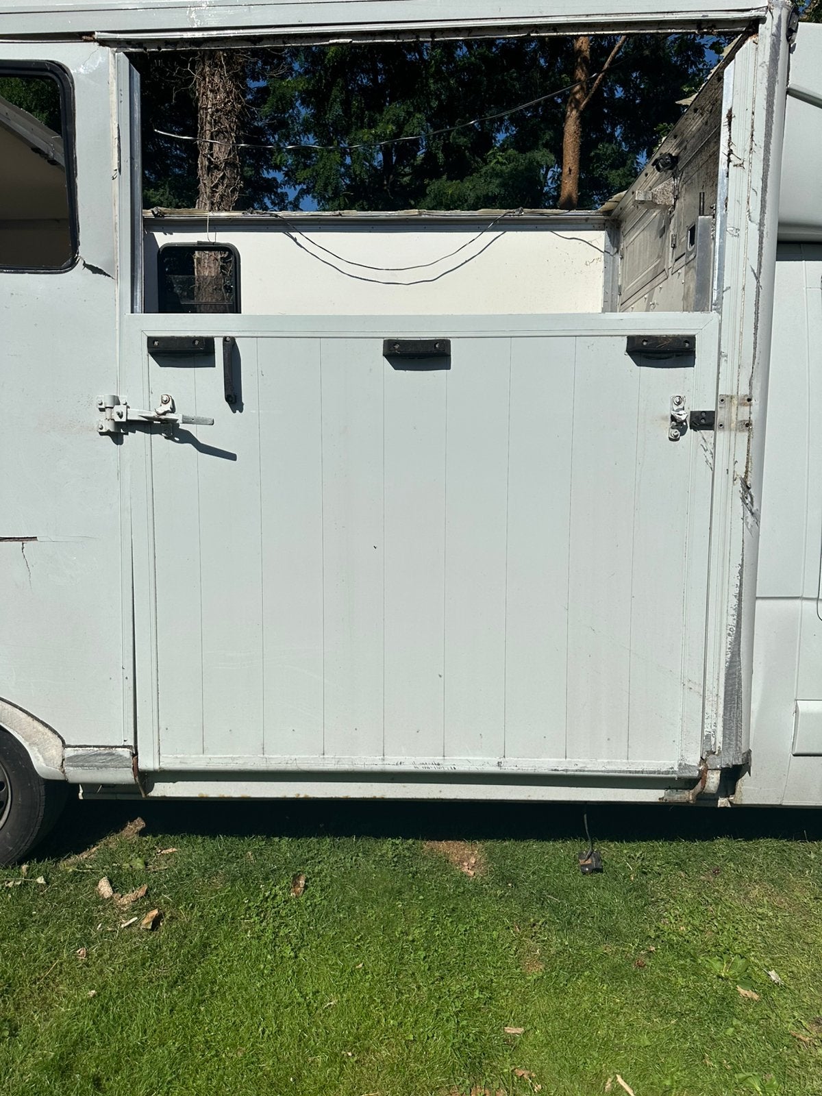 Laadklep paardencamionette, Enlèvement, Utilisé