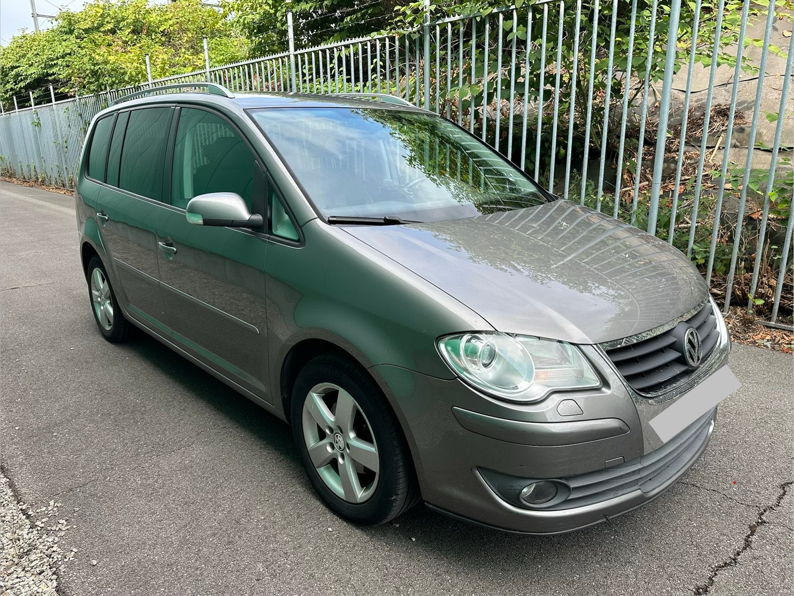 VW Touran UNITED 1.4i Essence 2010 Euro4 5Places Tres Propre, Argent ou Gris, Achat, Entreprise, Boîte manuelle