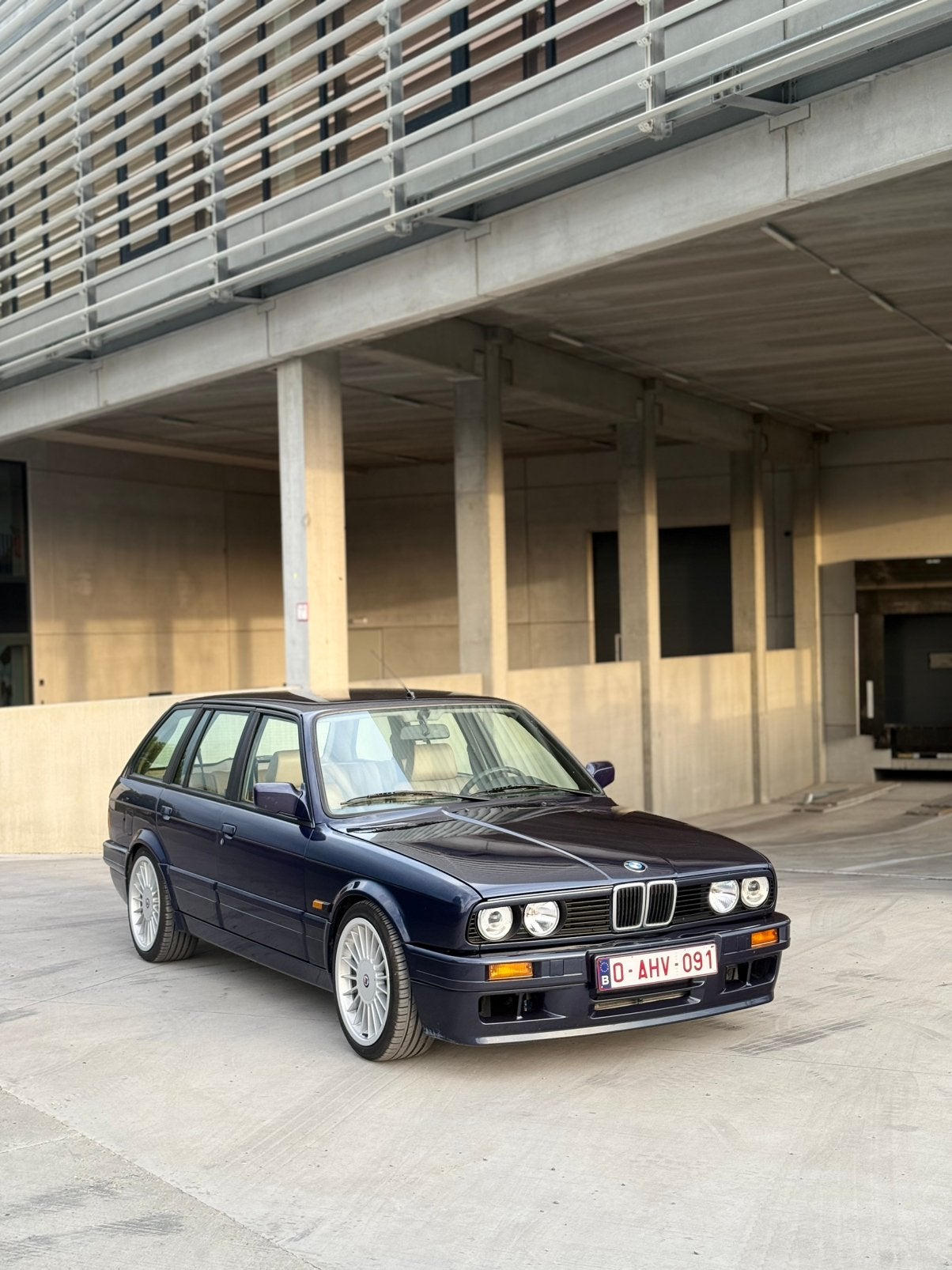 BMW E30 Touring Turbo Diesel M-tech2 kit 324td, Blauw, Leder, Diesel, Particulier