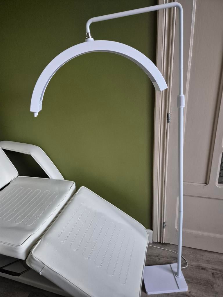 Lampe de sol, Enlèvement