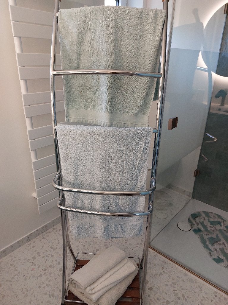 Handdoekhouder voor de badkamer te koop., Huis en Inrichting, Ophalen, Gebruikt, Handdoekenrek, Overige merken
