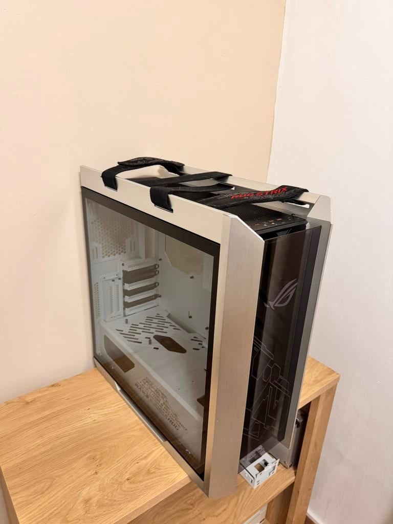 Boîtier PC Asus Rog Strix Helios, Informatique & Logiciels, Boîtiers d'ordinateurs, Enlèvement ou Envoi, Utilisé