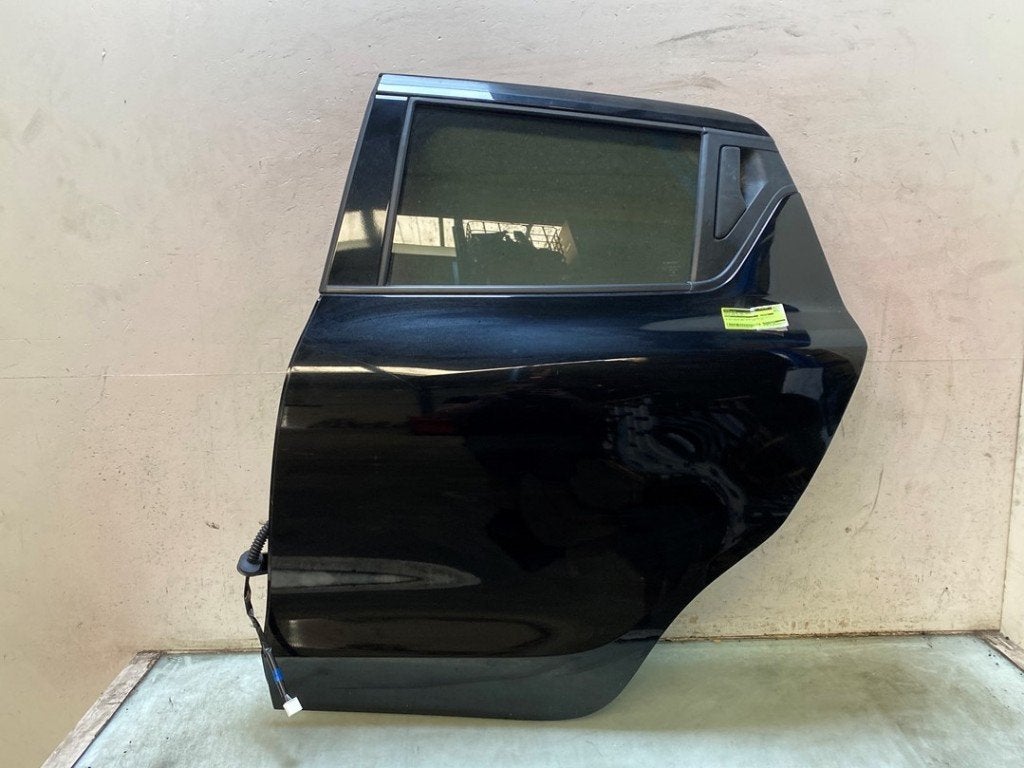 PORTIER LINKS ACHTER Suzuki Swift (ZC / ZD) (|6800453R00|), Suzuki-Allee 7
64625  Bensheim, DE, Gebruikt, Suzuki Deutschland GmbH