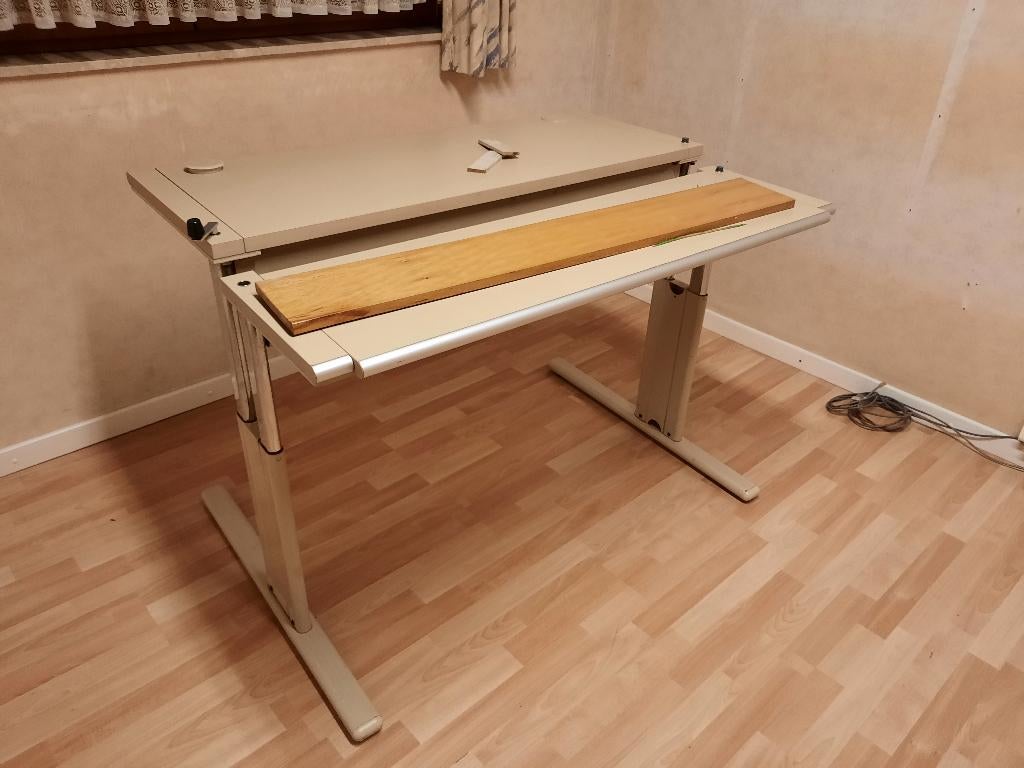 Computertafel, Enlèvement, Réglable en hauteur, Utilisé