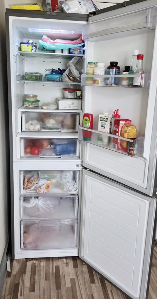 Frigo en très bon état rien de cassé, marque LG, Enlèvement