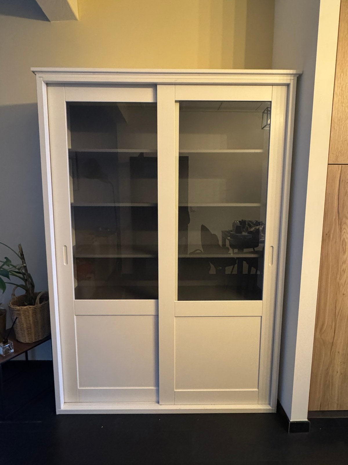 Vitrinekast wit, Huis en Inrichting, Ophalen, Met plank(en), 100 tot 150 cm, 100 tot 150 cm