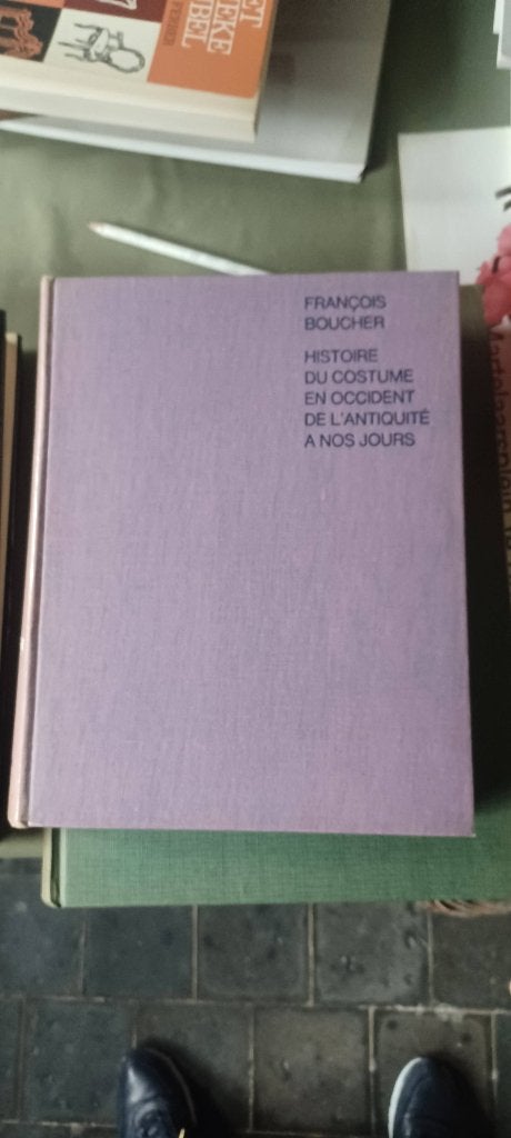 Kostuumgeschiedenis, Antiquités & Art, Antiquités | Vêtements et Textile, Enlèvement