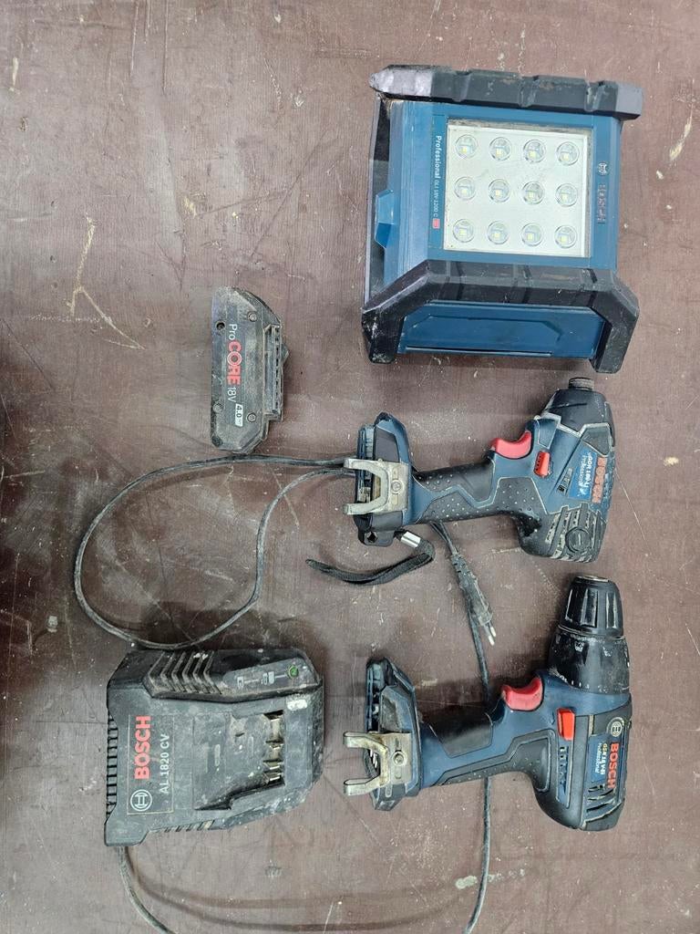 Lot de machines bosch, Doe-het-zelf en Bouw, Gereedschap | Boormachines