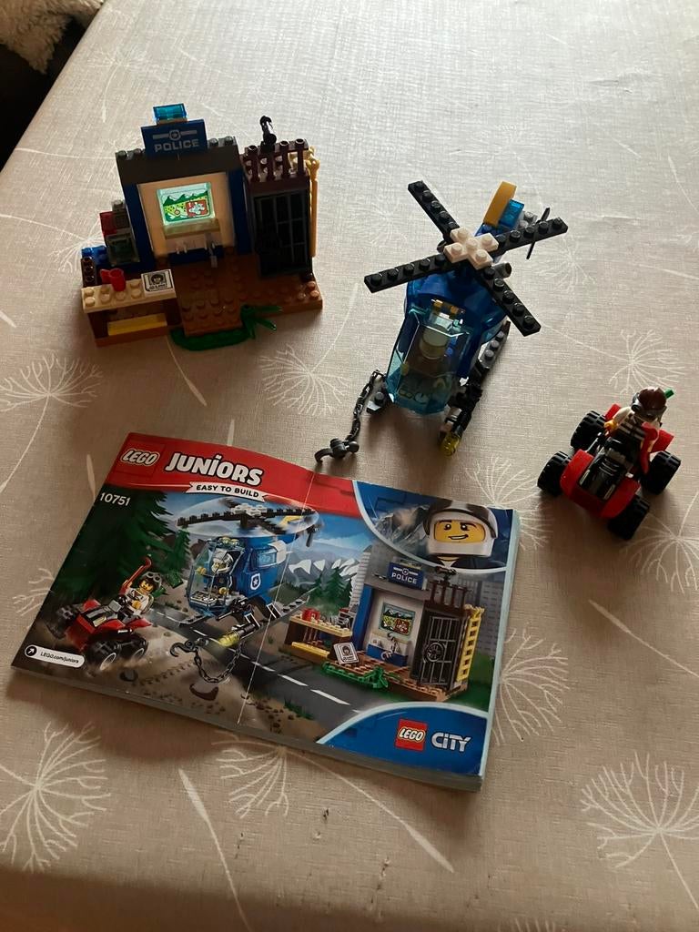 Lego juniors 10751 berg politie, Ophalen, Zo goed als nieuw, Lego