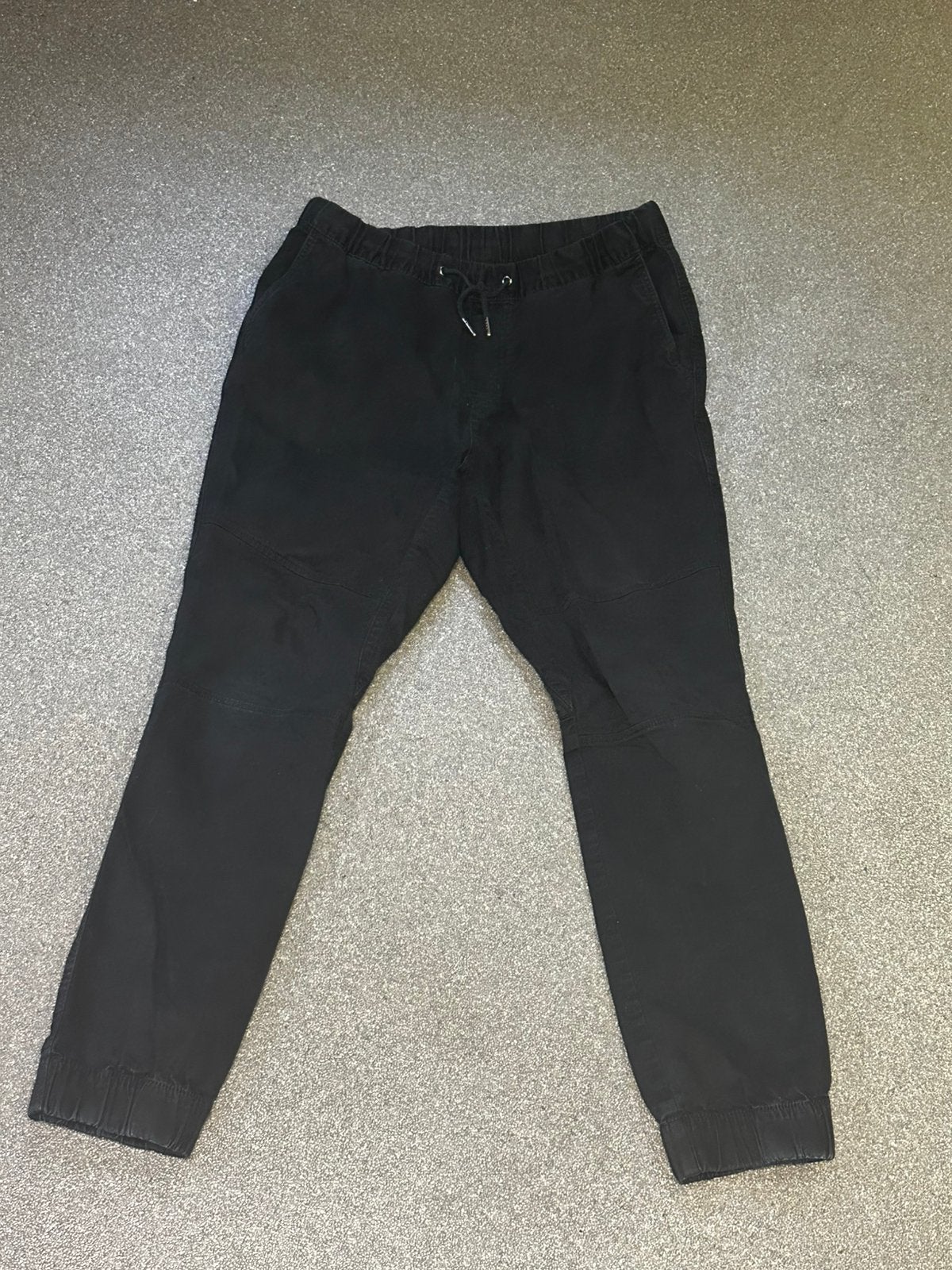Black DIVIDED broek van H&M, Vêtements | Femmes, Culottes & Pantalons, Taille 36 (S), Comme neuf, Noir, Enlèvement