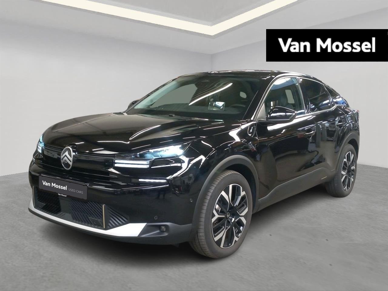 Citroen C4 Hybrid 145 ch Automatic MAX / DEMO, Auto's, Citroën, Stof, 700 kg, 136 pk, Zwart