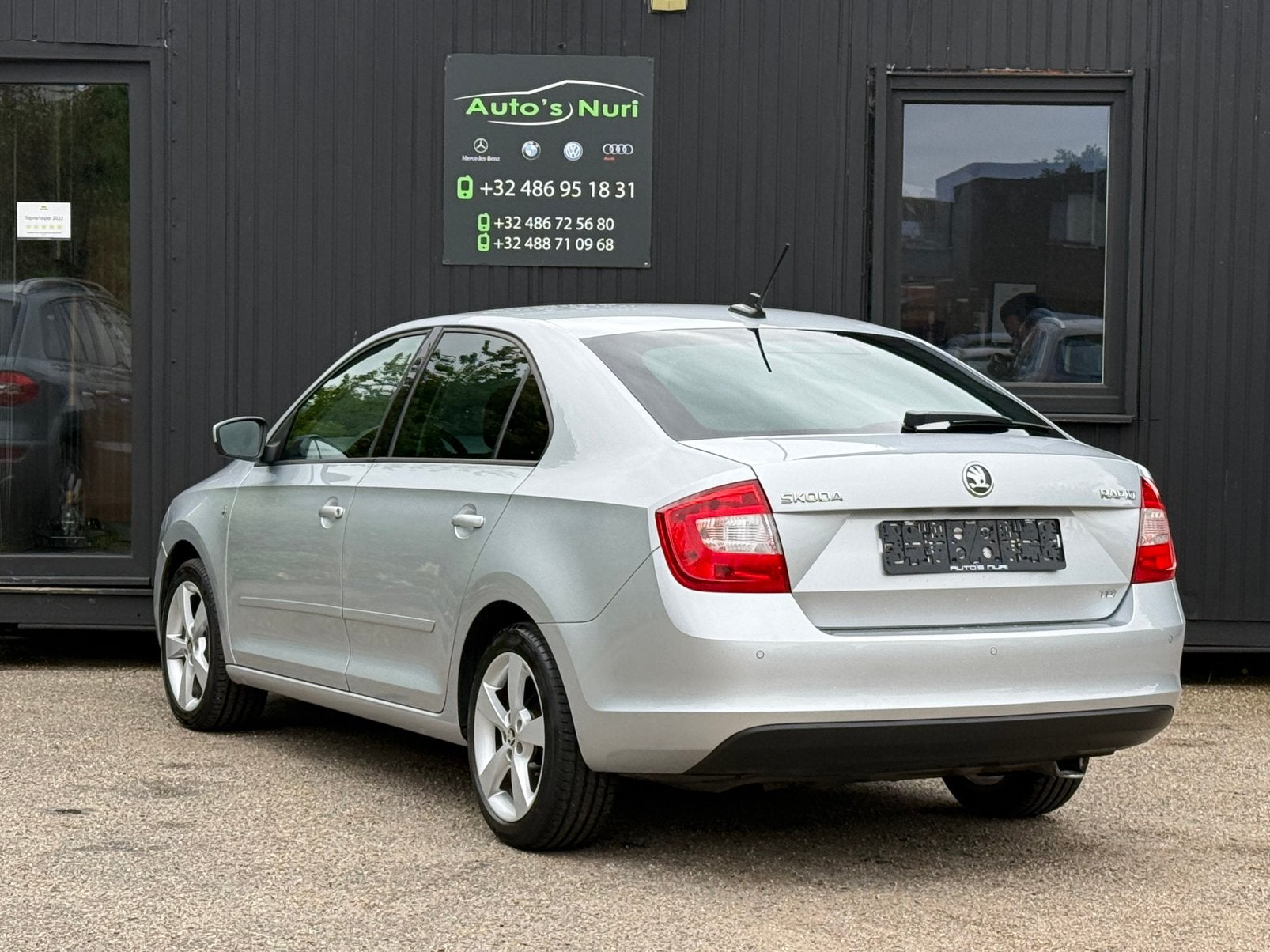 Skoda rapid 1.6tdi sedan diesel manueel, Autos, Skoda, Argent ou Gris, Achat, Entreprise, Boîte manuelle