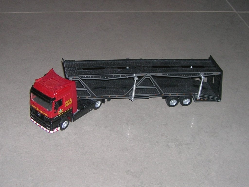 Maisto Mercedes-Benz transporter, Hobby & Loisirs créatifs, Voitures miniatures | Échelles Autre, Enlèvement, Bus ou Camion