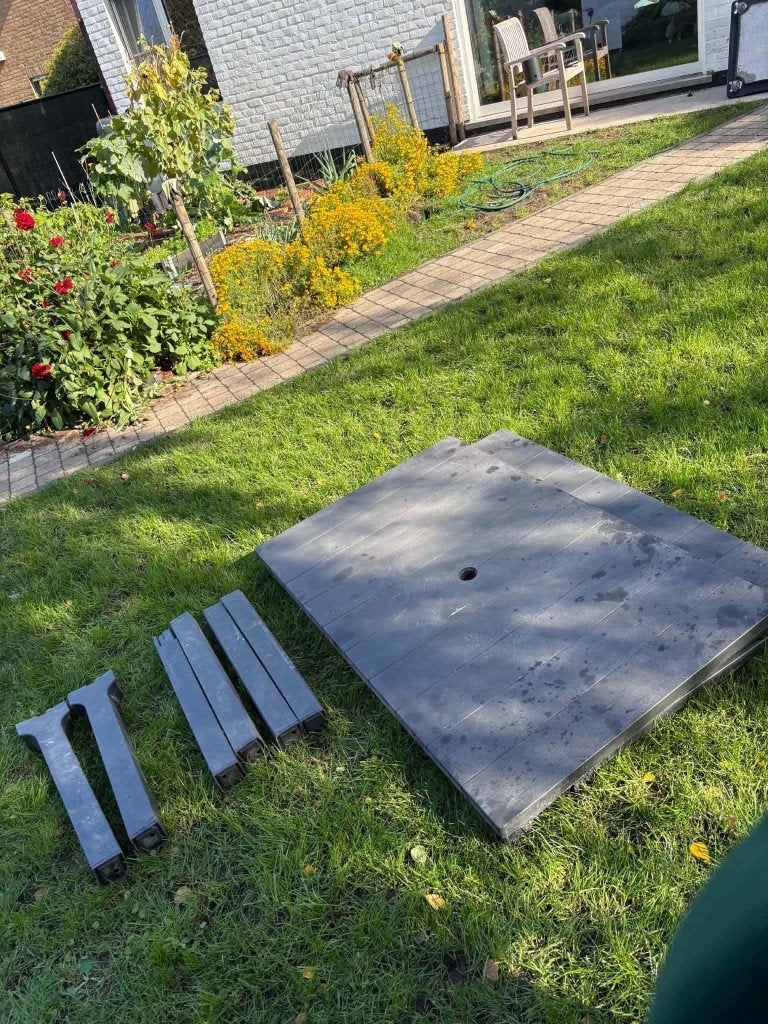 Modulaire tuintafel – vierkant of rechthoekig te plaatsen, Enlèvement, Utilisé, Carré, Synthétique