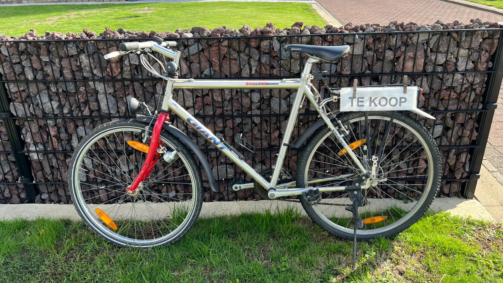Fiets om bvb mee naar school te rijden, Ophalen, Zo goed als nieuw