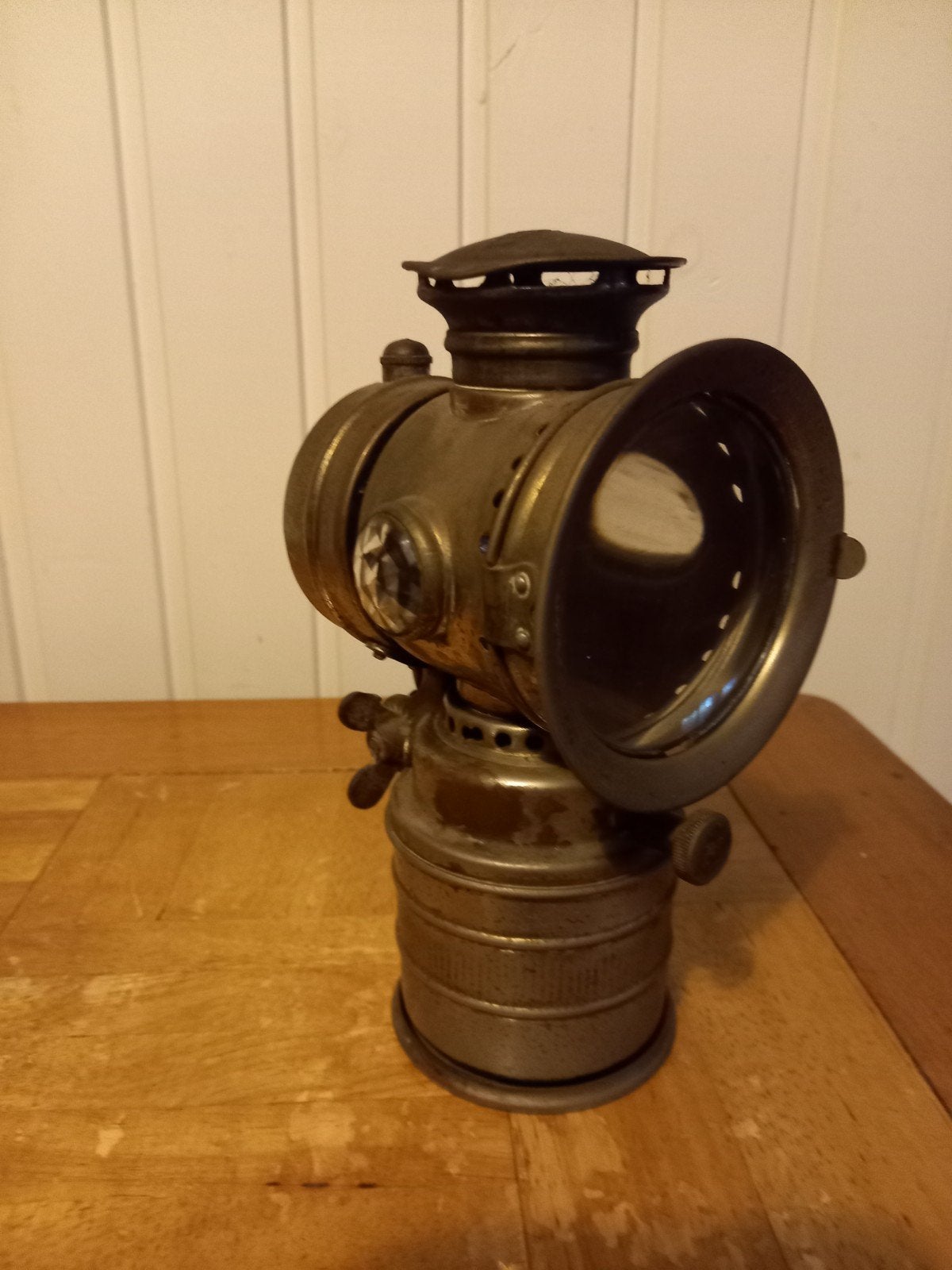 Oude carbuurlamp, Enlèvement