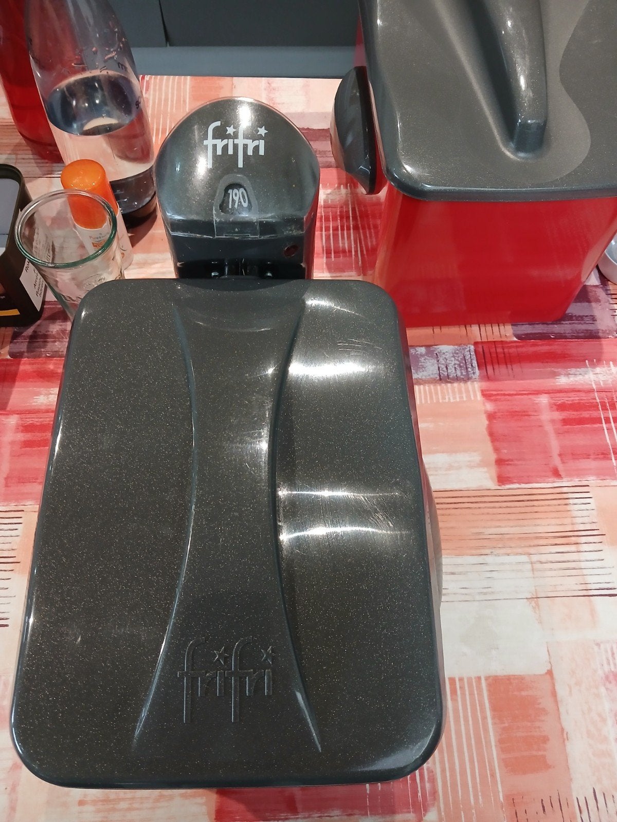 c est du belge, 2 à 3 litres, Enlèvement, Comme neuf, Pan intérieur amovible