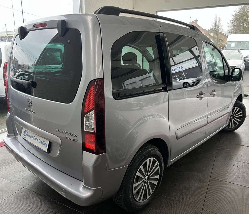 Peugeot Partner 1.6VTI 98 CH CLIM GAR 12M (bj 2016), Auto's, Stof, Gebruikt, Zwart, Electronic Stability Program (ESP)