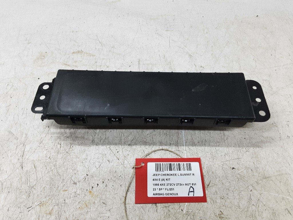AIRBAG GENOUX Jeep Grand Cherokee L (WL) (68350401AF), Autos : Pièces & Accessoires, Utilisé, Jeep